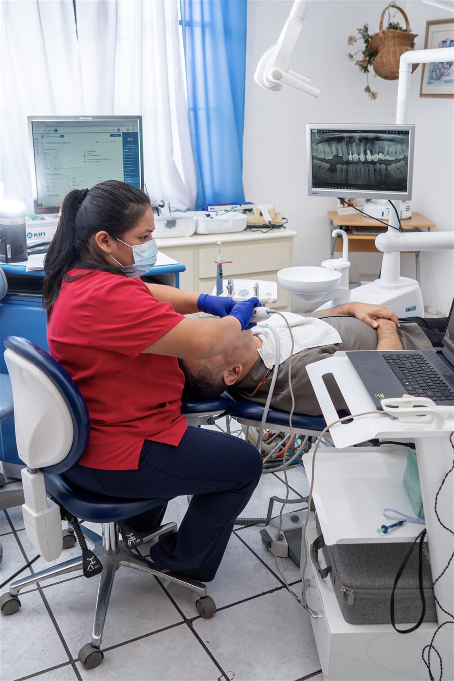 Consultorio del CDTD con tecnología de imagen digital